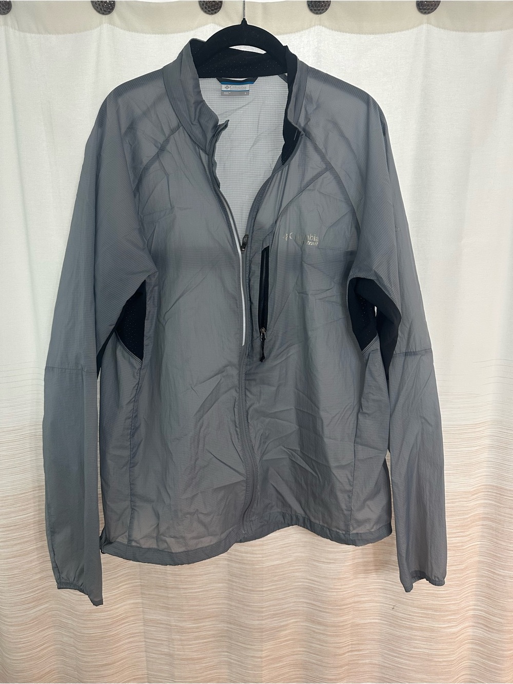 Columbia Lightweight Gray Windbreaker Jacket Size L
